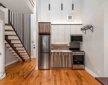 519 Herkimer Street - Photo Thumbnail 3