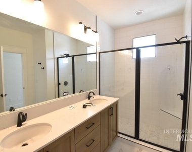 4614 W Riva Capri Ct - Photo Thumbnail 23