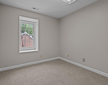 1428 Aversboro Road - Photo Thumbnail 10