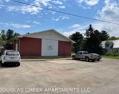 300-302 Mill St - Photo Thumbnail 13