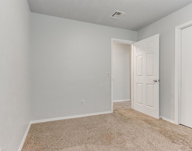 2716 Zachary Place - Photo Thumbnail 7