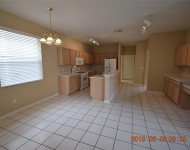 4641 Riverton Drive - Photo Thumbnail 9