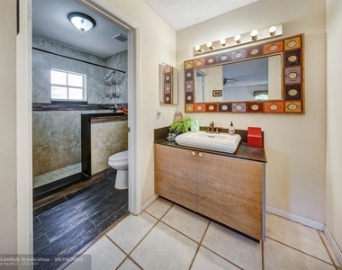 4425 Sw 72nd Way - Photo Thumbnail 22