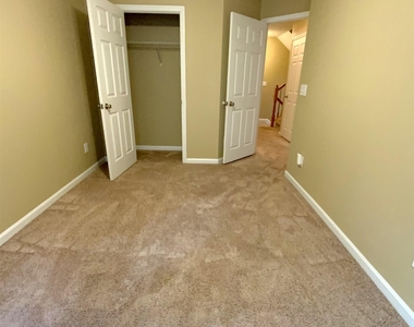 11710 Mezzanine Drive - Photo Thumbnail 13