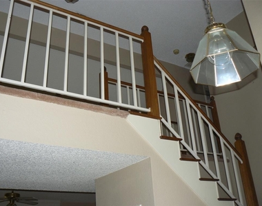 314 Pemberton Place - Photo Thumbnail 24