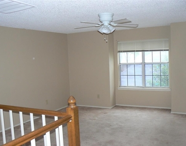 314 Pemberton Place - Photo Thumbnail 26