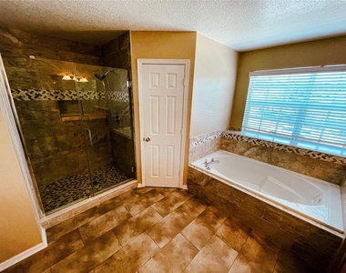 4641 Riverton Drive - Photo Thumbnail 28