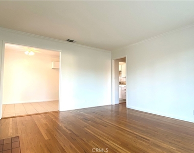 1635 W Ash Avenue - Photo Thumbnail 2