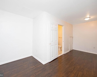 5449 Delancey St - Photo Thumbnail 19