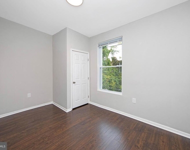 5449 Delancey St - Photo Thumbnail 10