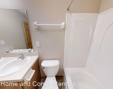 215 Prairie Creek Way - Photo Thumbnail 7