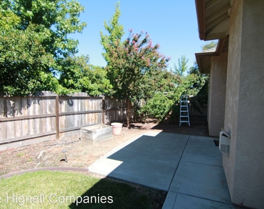 341 Bell Way - Photo Thumbnail 21