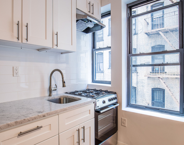 410 Eastern Parkway - Photo Thumbnail 1