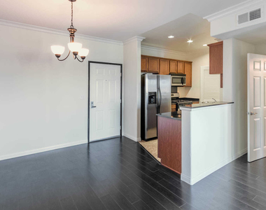 918 S. Oxford Ave - Photo Thumbnail 8