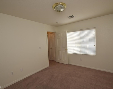 8229 Misty Sage Street - Photo Thumbnail 21