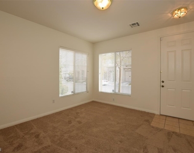 8229 Misty Sage Street - Photo Thumbnail 4