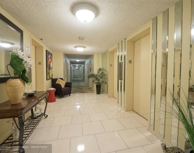 305 N Pompano Beach Blvd - Photo Thumbnail 18