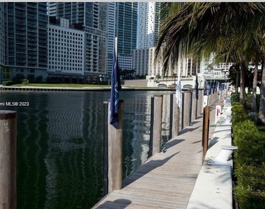 200 Biscayne Boulevard Way - Photo Thumbnail 19