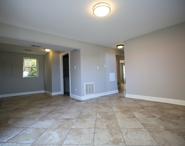 7701 Melvina Avenue - Photo Thumbnail 12