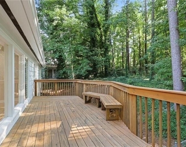 3547 Hamlin Cir - Photo Thumbnail 27