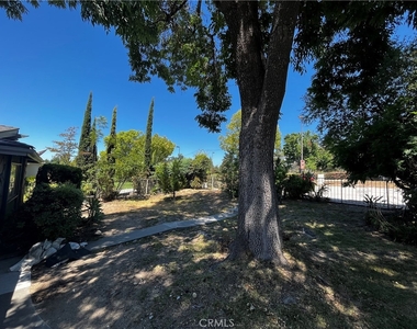 3360 E Sierra Madre Boulevard - Photo Thumbnail 16