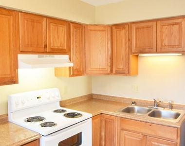 1171 Sanborn Place - Photo Thumbnail 6