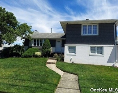 4647 Merrick Road - Photo Thumbnail 0