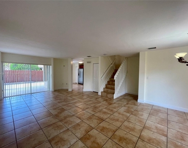 16414 Sw 73rd Ln - Photo Thumbnail 2