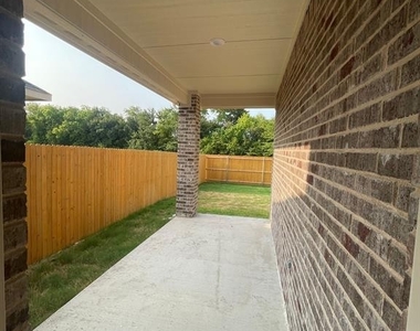 1128 Mimosa Lane - Photo Thumbnail 18