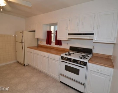 3239 N. Leavitt, Unit 5 - Photo Thumbnail 2