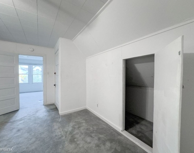 3239 N. Leavitt, Unit 5 - Photo Thumbnail 14