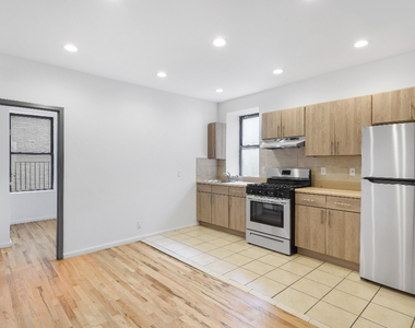 1627 Park Avenue - Photo Thumbnail 1