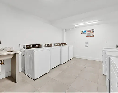 2175 Bergen Street - Photo Thumbnail 10