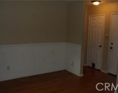 6610 Brighton Place - Photo Thumbnail 4