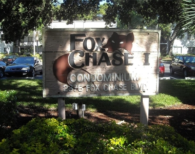 3295 Fox Chase Circle N - Photo Thumbnail 29