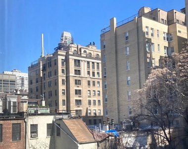 East 63rd Street - Photo Thumbnail 6