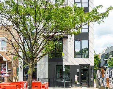 491 Evergreen Avenue - Photo Thumbnail 8
