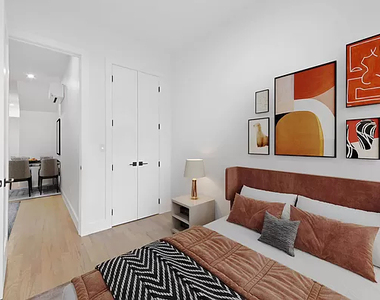 104 Graham Ave - Photo Thumbnail 3