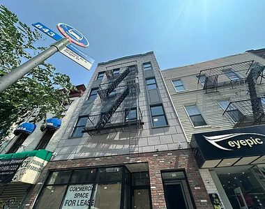 104 Graham Ave - Photo Thumbnail 12