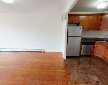 71-49 160th Street - Photo Thumbnail 3