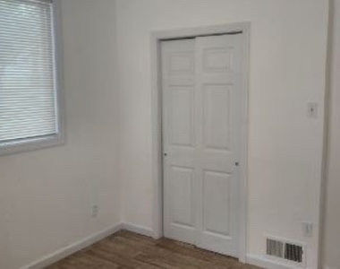 483 Prospect Avenue - Photo Thumbnail 2