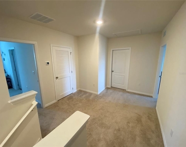 117 Juniper Way - Photo Thumbnail 6