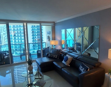 2501 S Ocean Dr - Photo Thumbnail 13