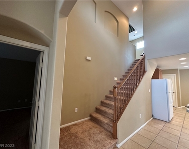 7621 Lookout Hill Street - Photo Thumbnail 7