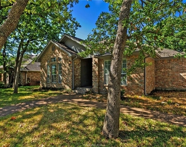 1006 Woodhaven Circle - Photo Thumbnail 1