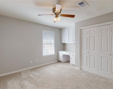 1006 Woodhaven Circle - Photo Thumbnail 22