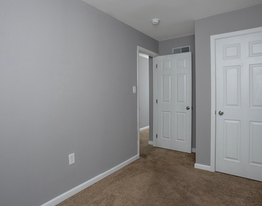 4738 Tuscarora Street - Photo Thumbnail 27