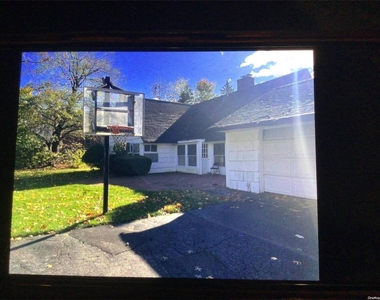 11 Pebble Lane - Photo Thumbnail 18