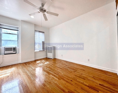 320 Wadsworth Avenue - Photo Thumbnail 2