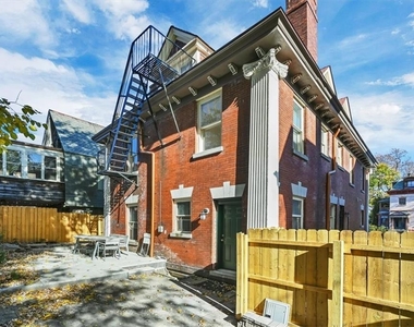 271 Liberty Street - Photo Thumbnail 23